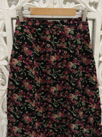 Load image into Gallery viewer, Vintage Corduroy Skirt-waist 28
