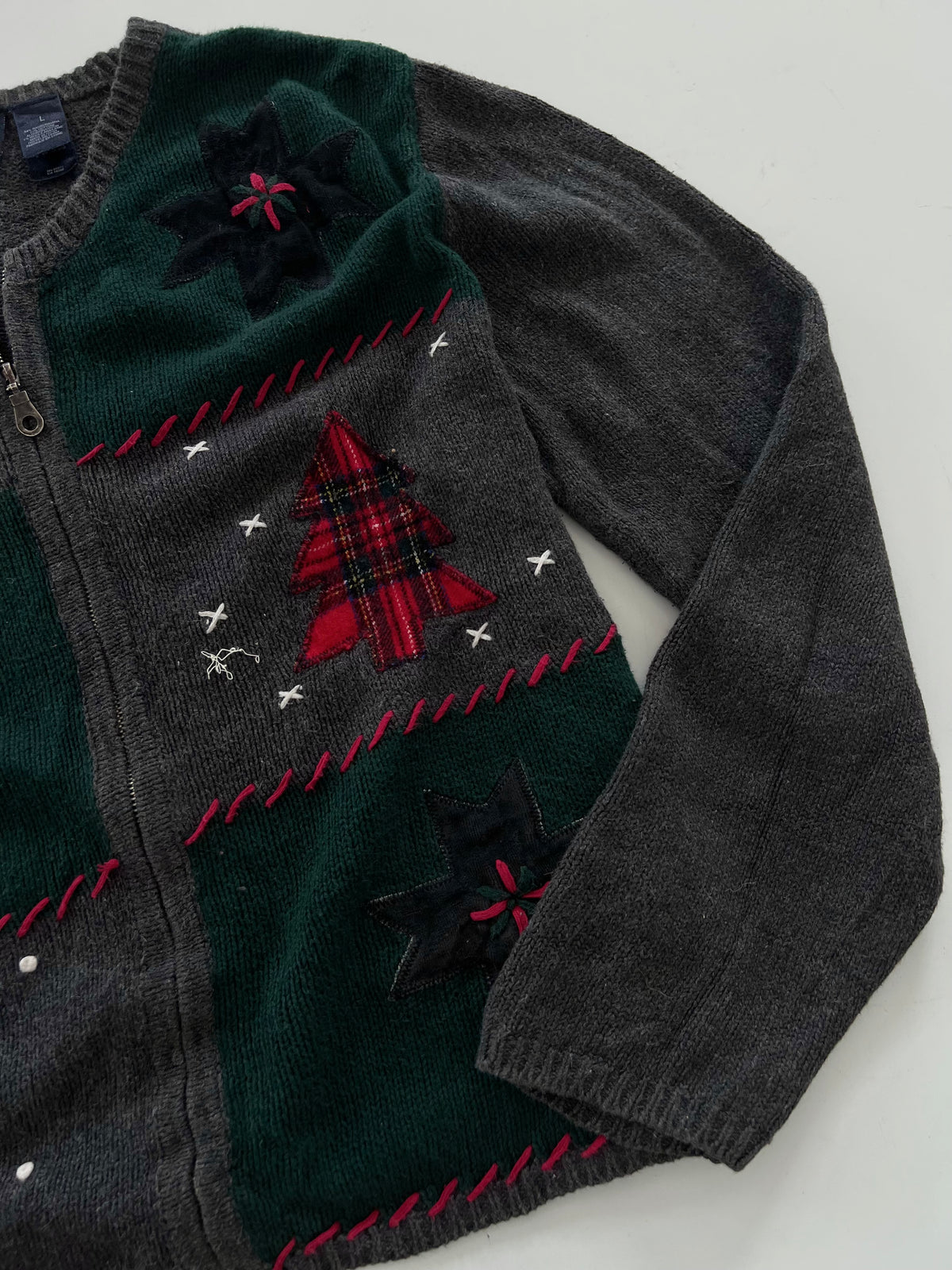 Crazy Horse Embroidered Christmas Zipper Sweater-Bust 46