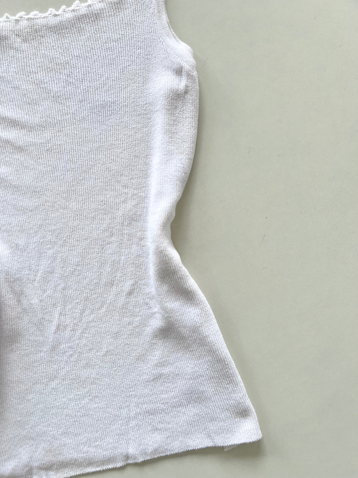 White Vintage Top-Bust 30 to 32