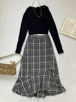 Load image into Gallery viewer, Vintage Warm Tweed Skirt-Waist 26 to 28
