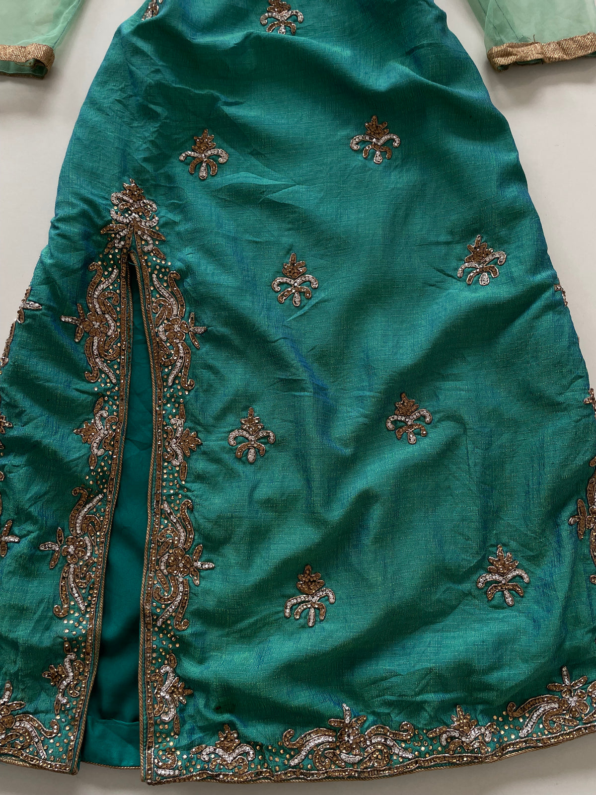 Embroidered Desi Kurta-Bust 36