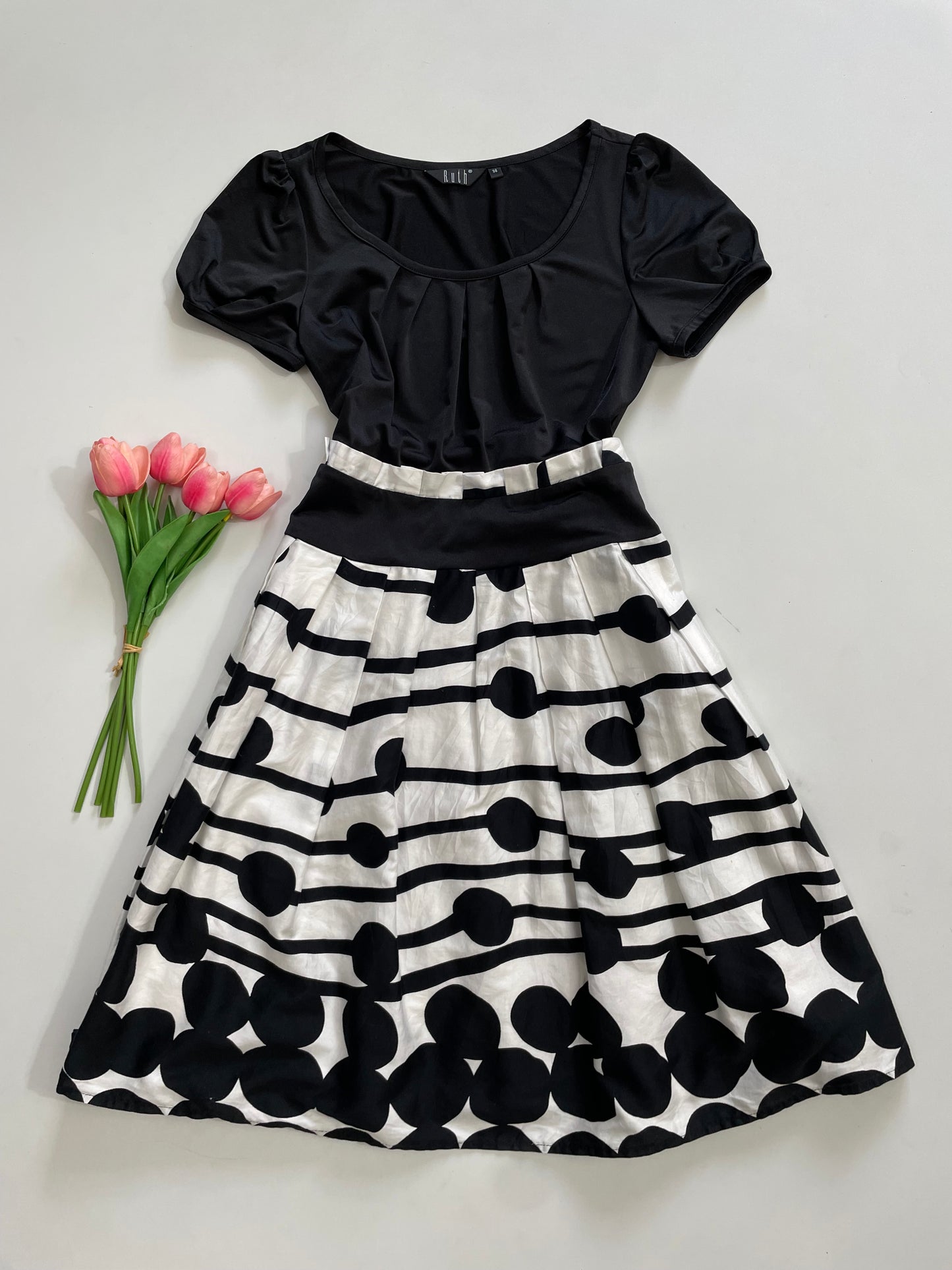 Ruth Dress-Bust 32 to 34