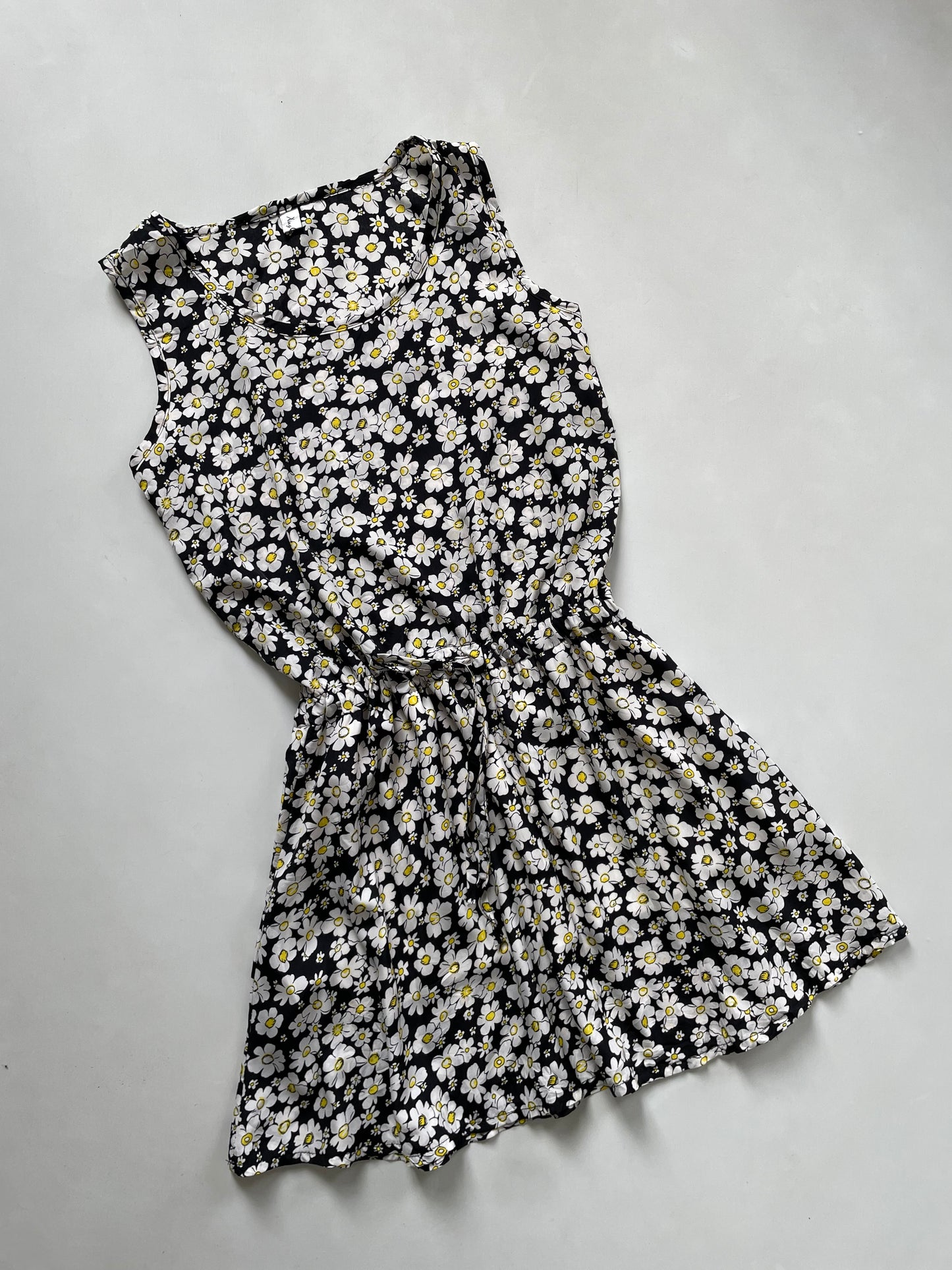Dress-Bust 34