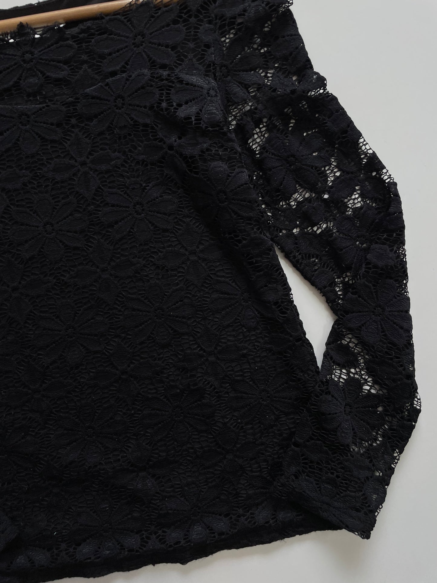 NIUVIES BLACK FULLY LINED LACE TOP - BUST 32 TO 34