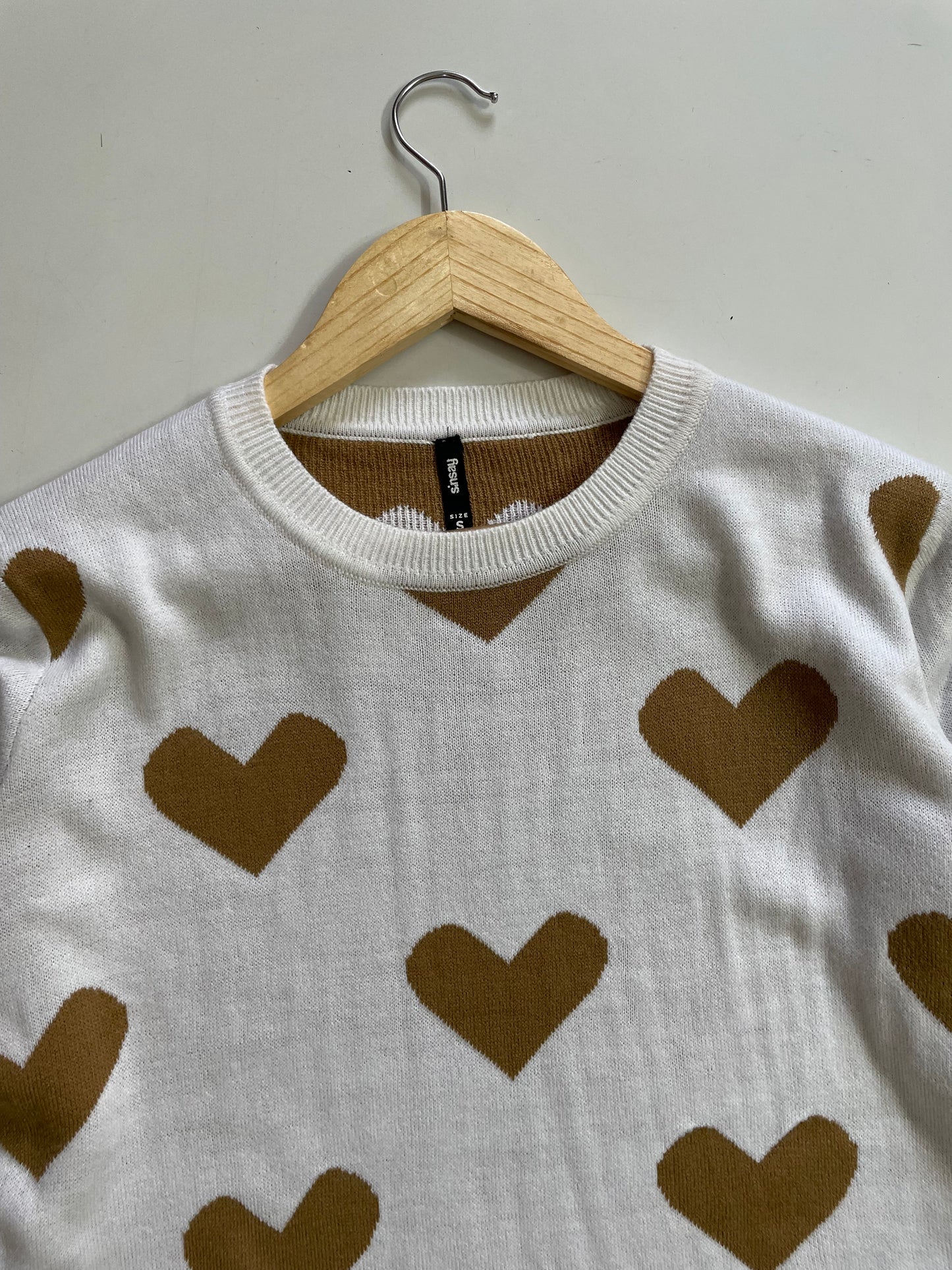 SINSAY KOREAN BROWN HEARTS SUPER SOFT SWEATER