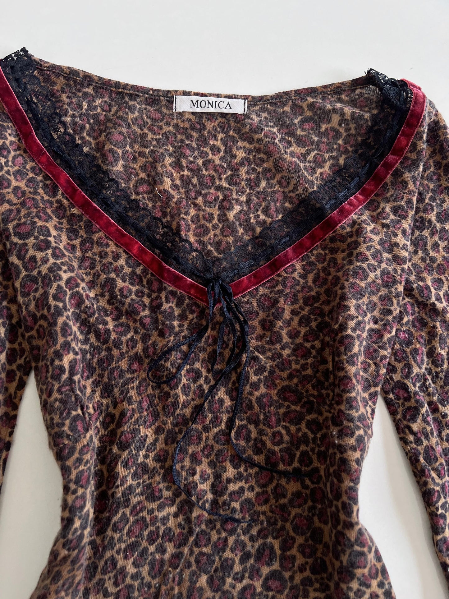Monica Vintage Top-Bust 32 to 34
