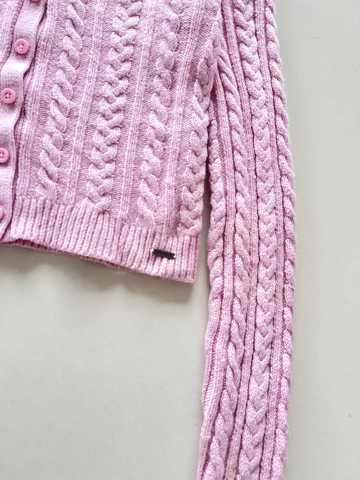 Hollister Vintage Cardigan-Bust 32 to 34