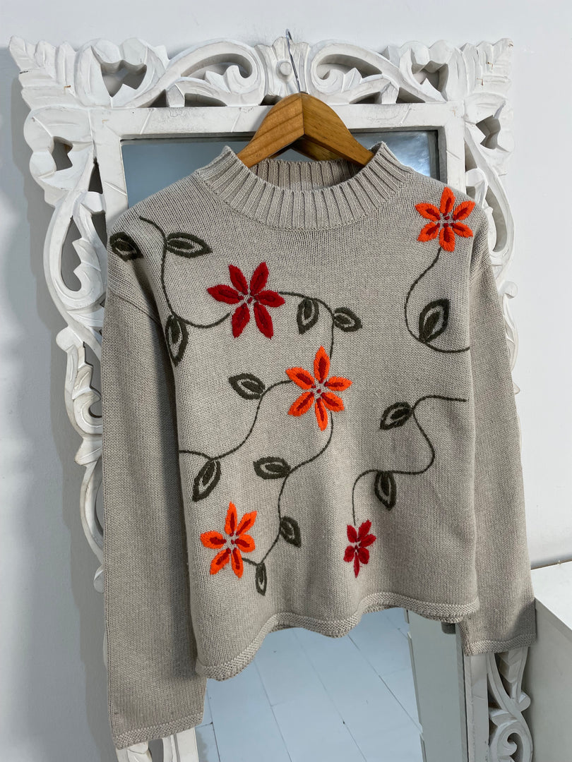 Embroidered Sweater-Bust 38