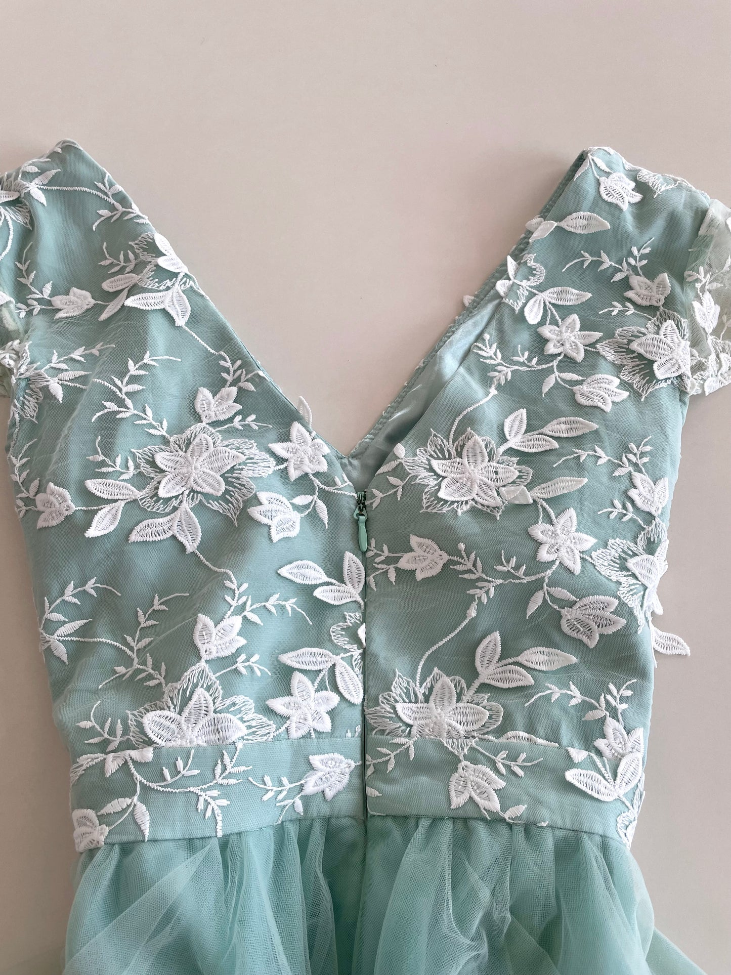 Chi Chi White Floral Embroidered Vintage Dress-Bust 42 to 44