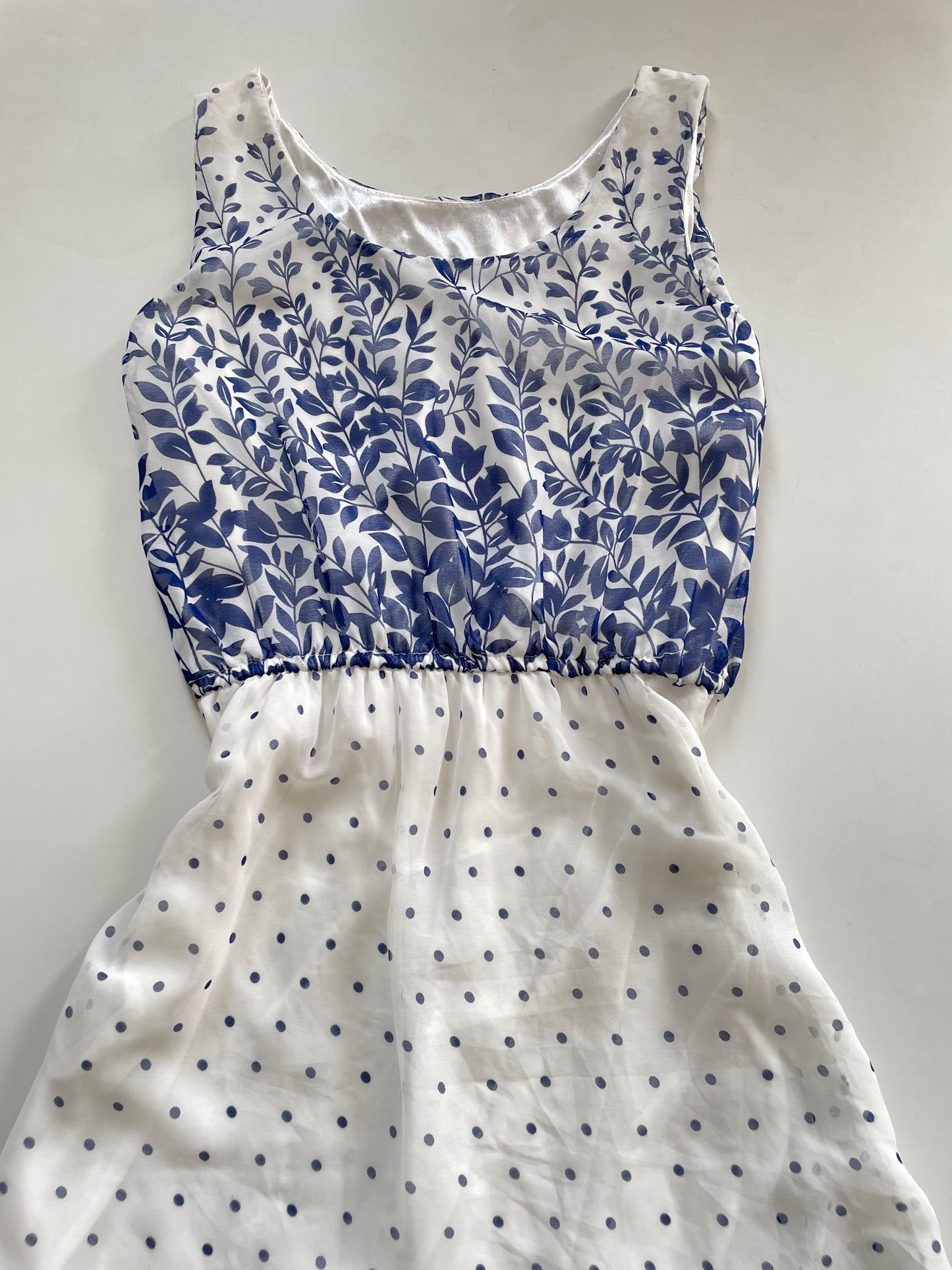 Dress-Bust 32