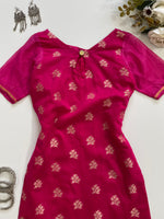 Load image into Gallery viewer, Rosegold Kurti-Bust 32
