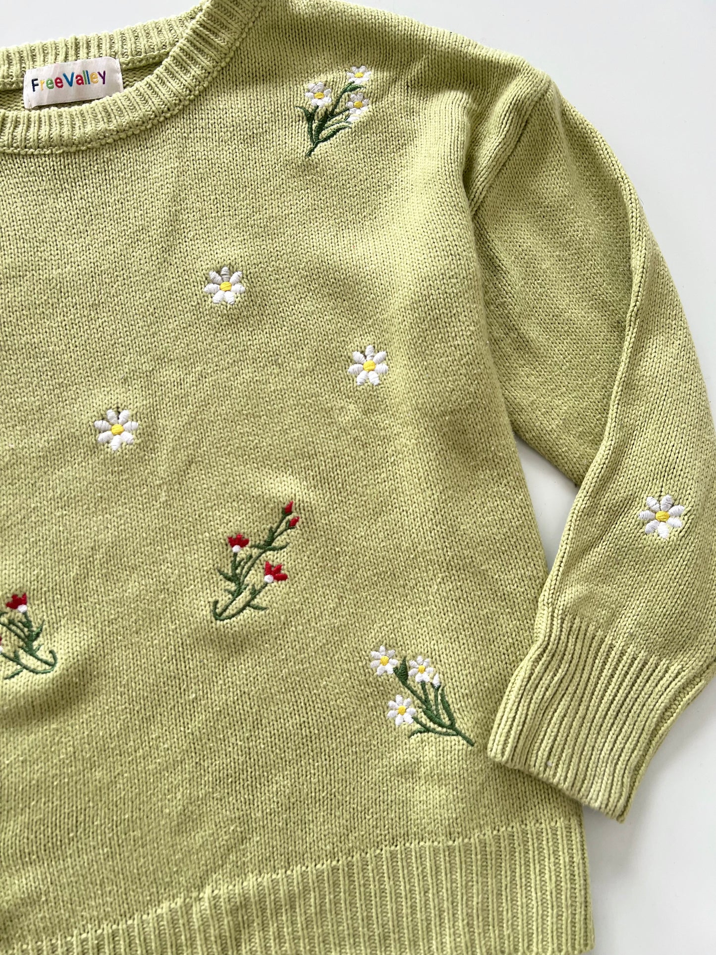 Freevalley Embroidered Sweater-Bust 46