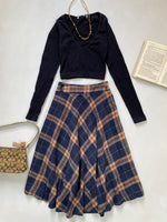 Load image into Gallery viewer, Vintage Warm Tweed Skirt-Waist 24 to 26
