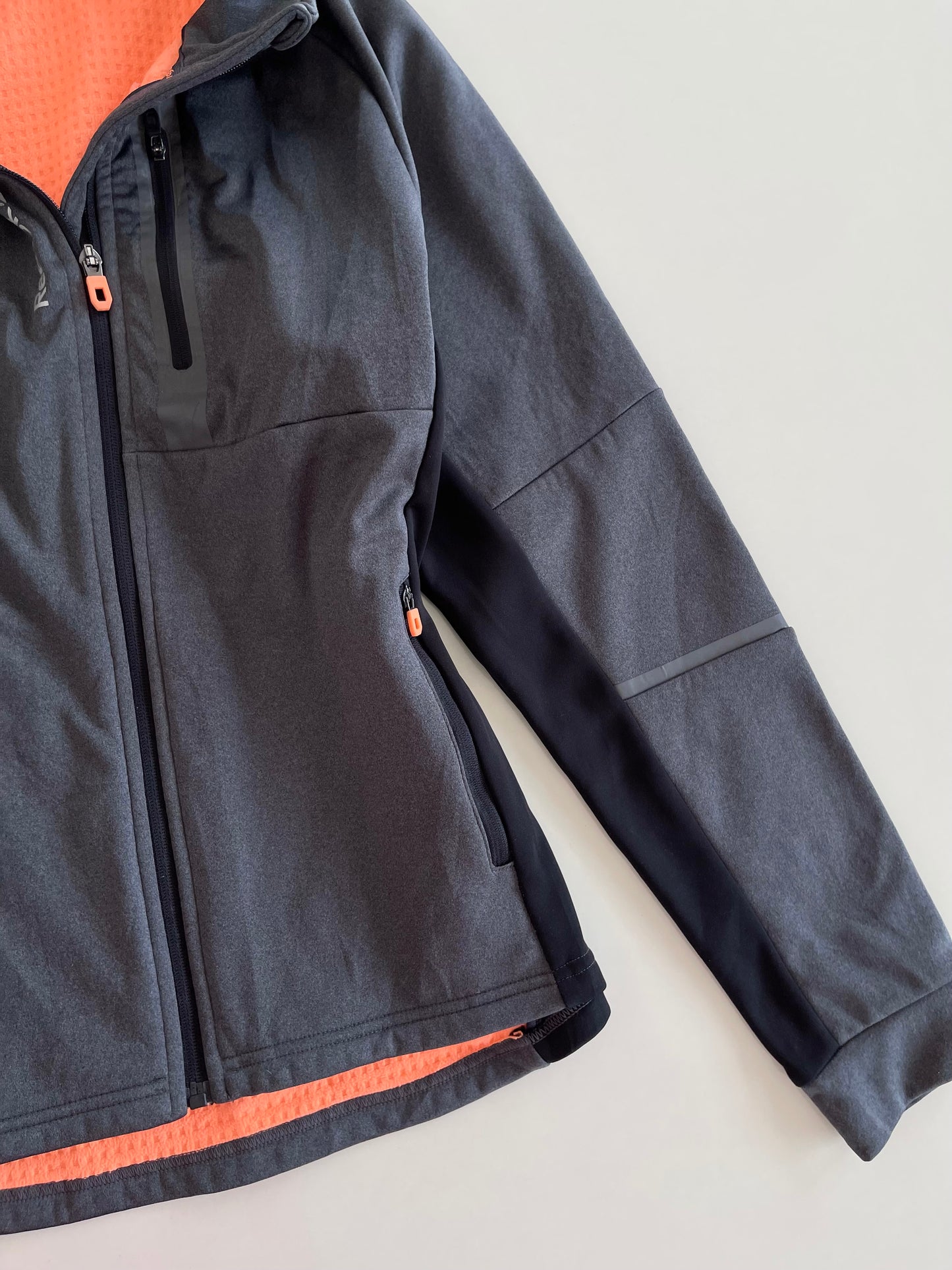 Reebok Vintage Zipper-Bust 40