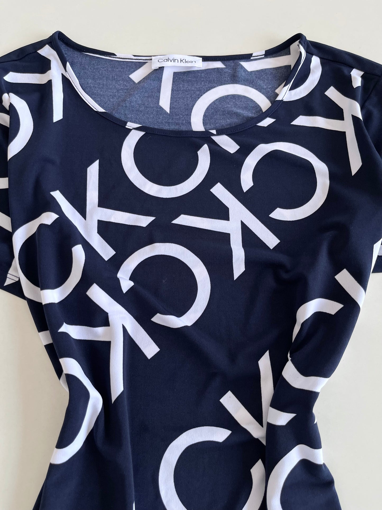 Calvin Klein Top-Bust 44 to 46