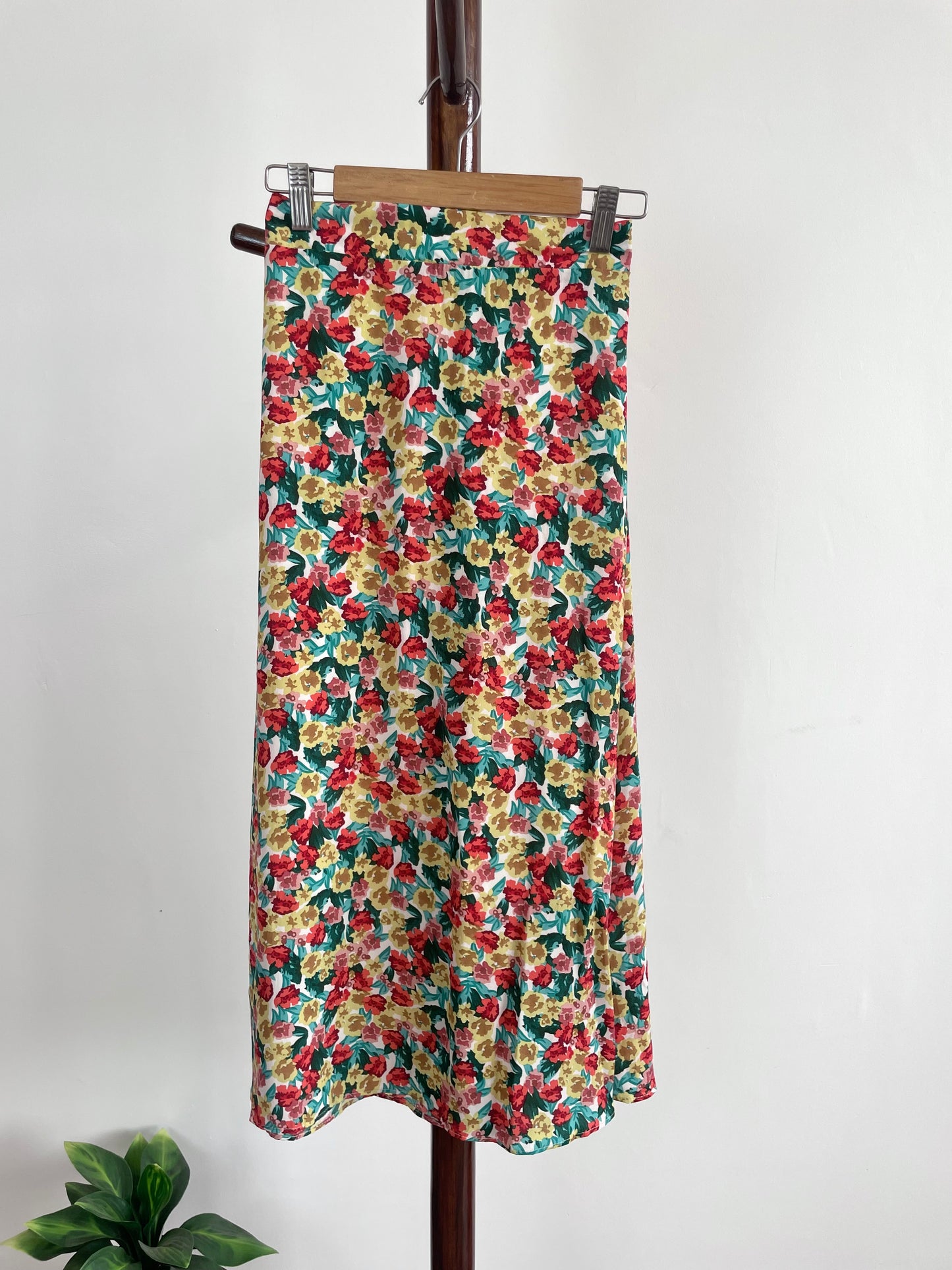Spring Season Long Skirt-Waist 24 to 28