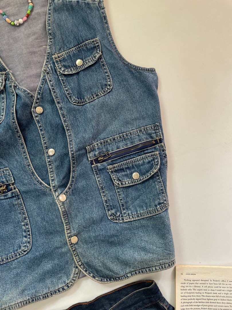 Vintage Waistcoat-Bust 42