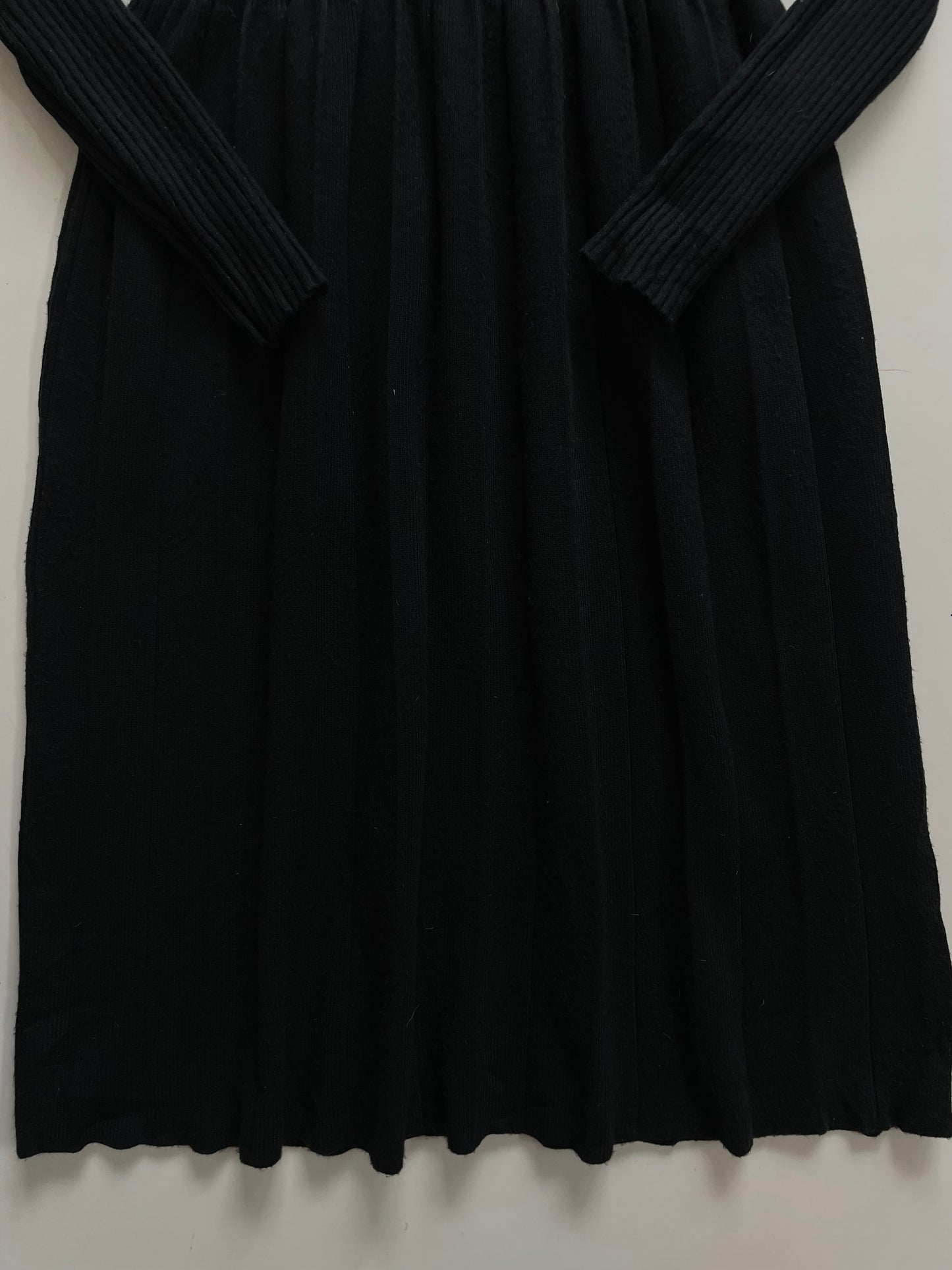 BLACK PEARL DRESS - BUST 28 TO 34