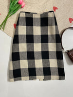 Load image into Gallery viewer, Focus2000 Plaid Skirt - Waist 32
