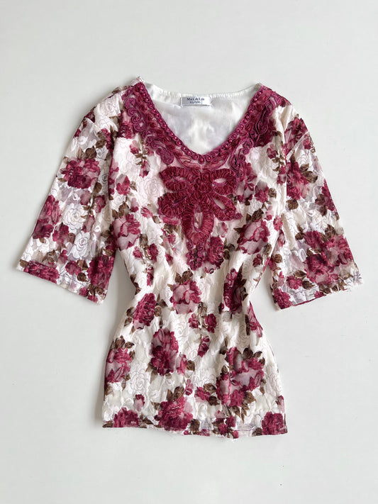 Max & Liu Vintage Lace Top-Bust 42 to 44