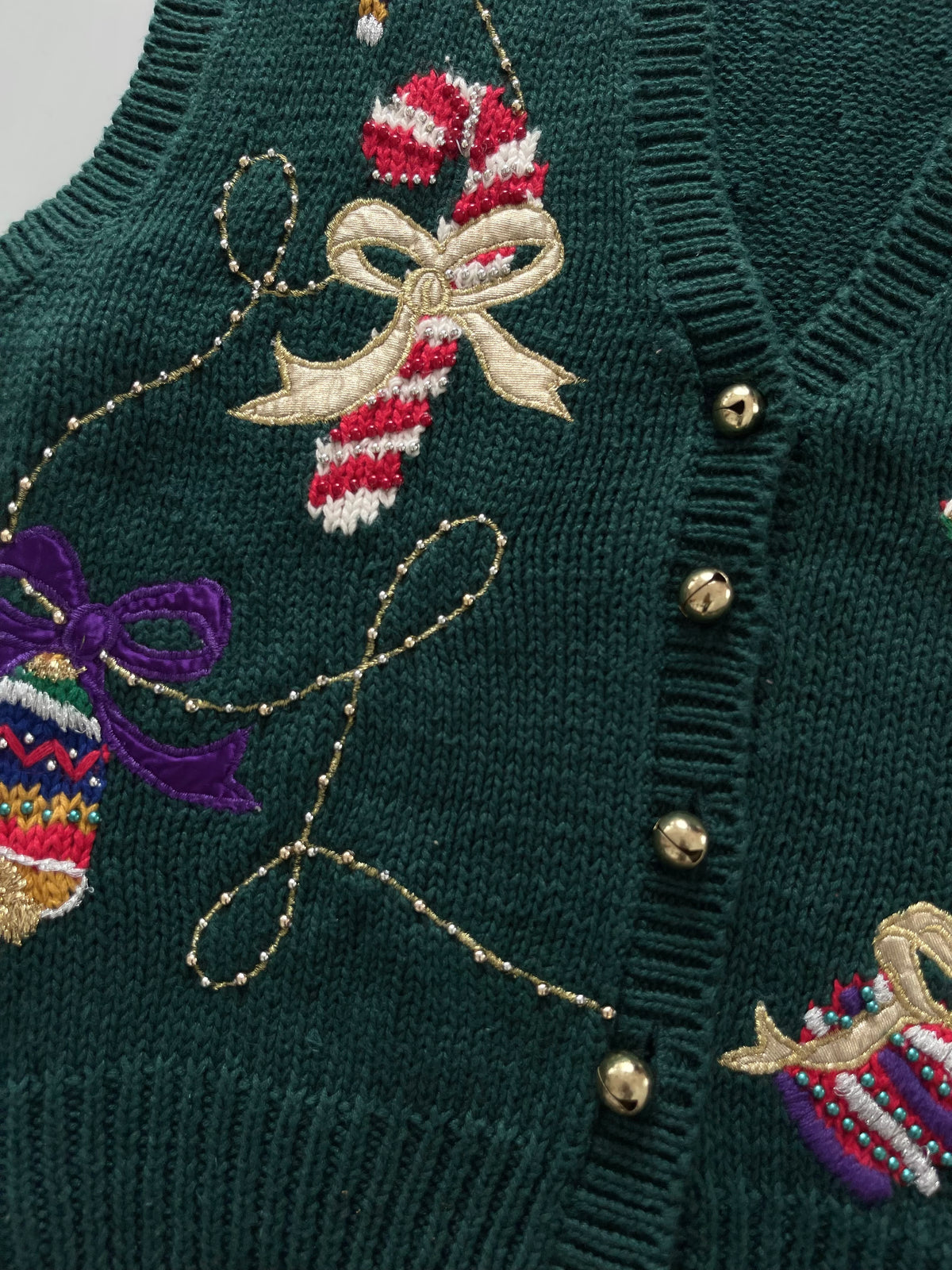 Casual Corner Embroidered Christmas Vest Sweater-Bust 46