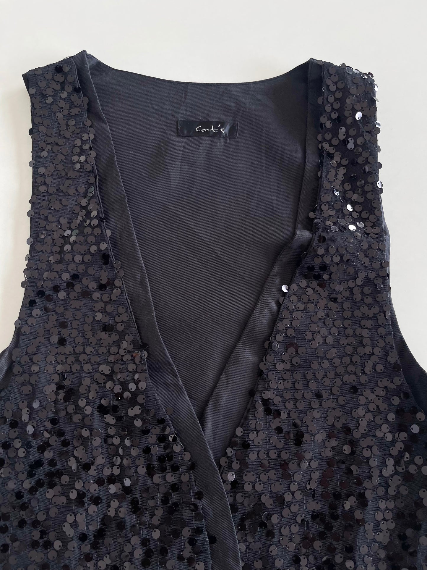 Cat’s Sequin Top-Bust 30