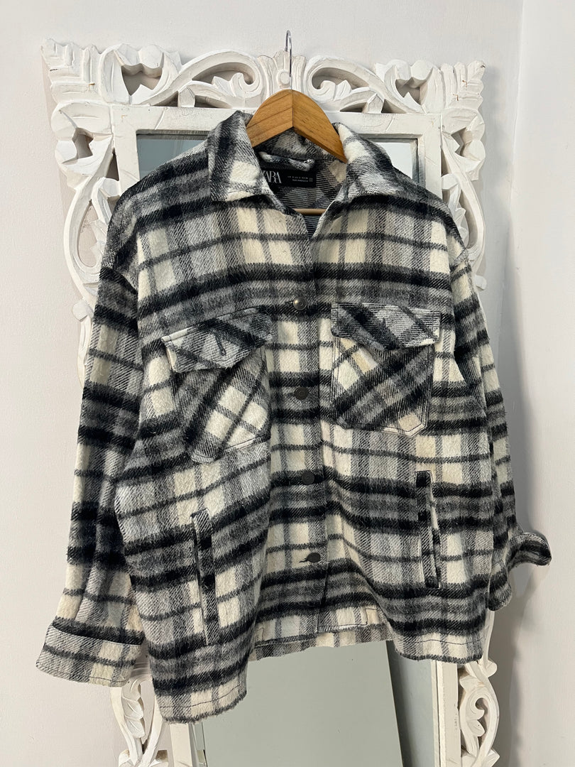 Zara Super Thick Shacket-Chest 48