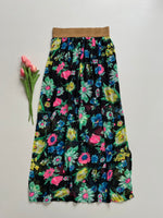 Load image into Gallery viewer, FLORAL SKIRT - WAIST 30 to 38
