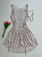 Load image into Gallery viewer, Figures Dress-Bust 42
