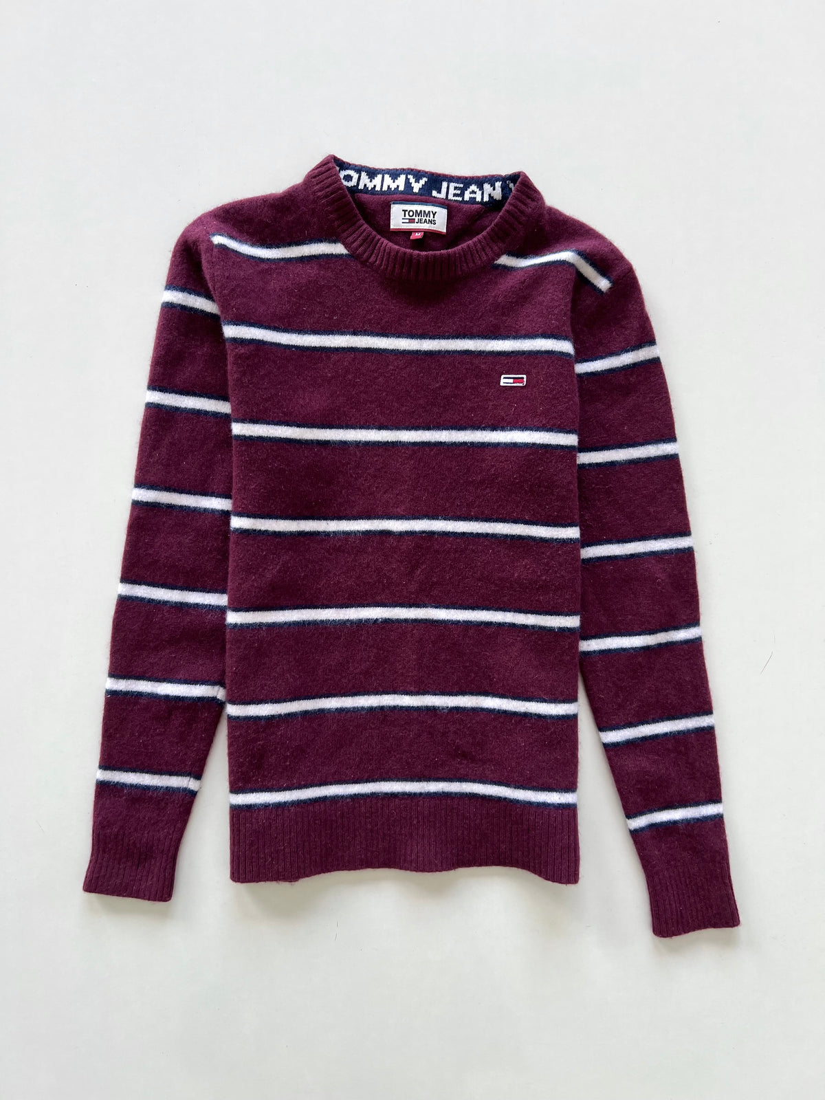 Tommy Hilfiger 100% Wool Vintage Sweater-Bust 34