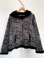 Load image into Gallery viewer, Faded Glory Inner Fur Fleece Jacket-Bust 40
