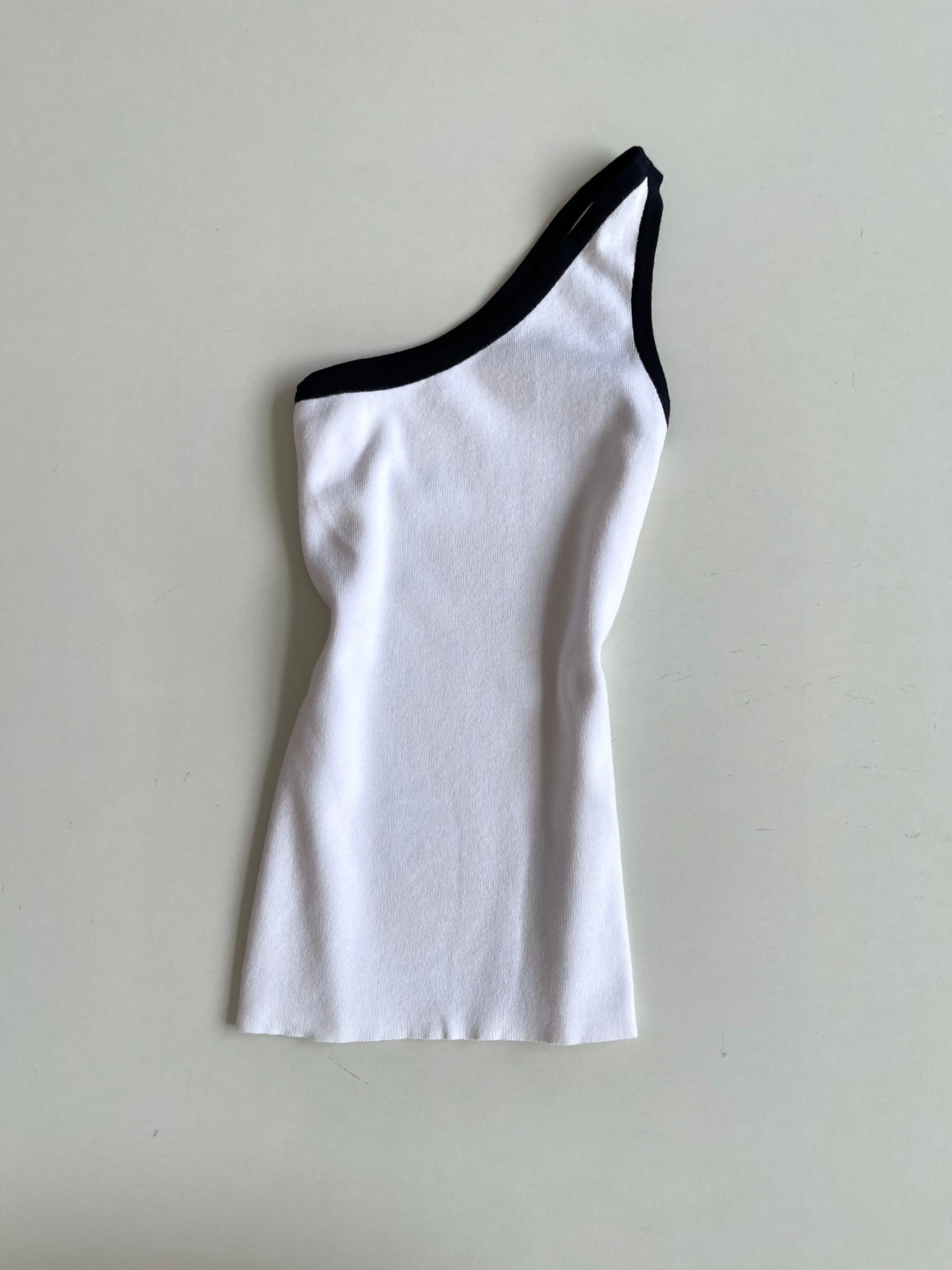 White Top-Bust 26 to 28