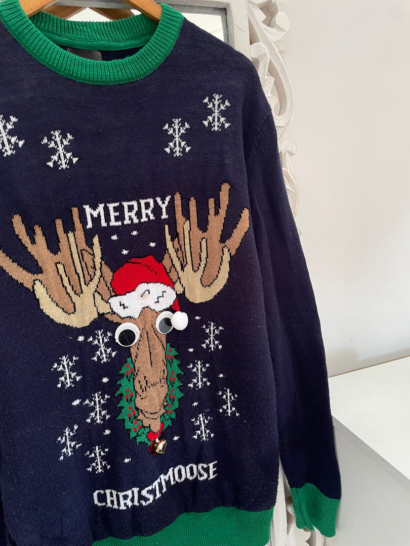 H&M Christmas Sweater-Chest 44