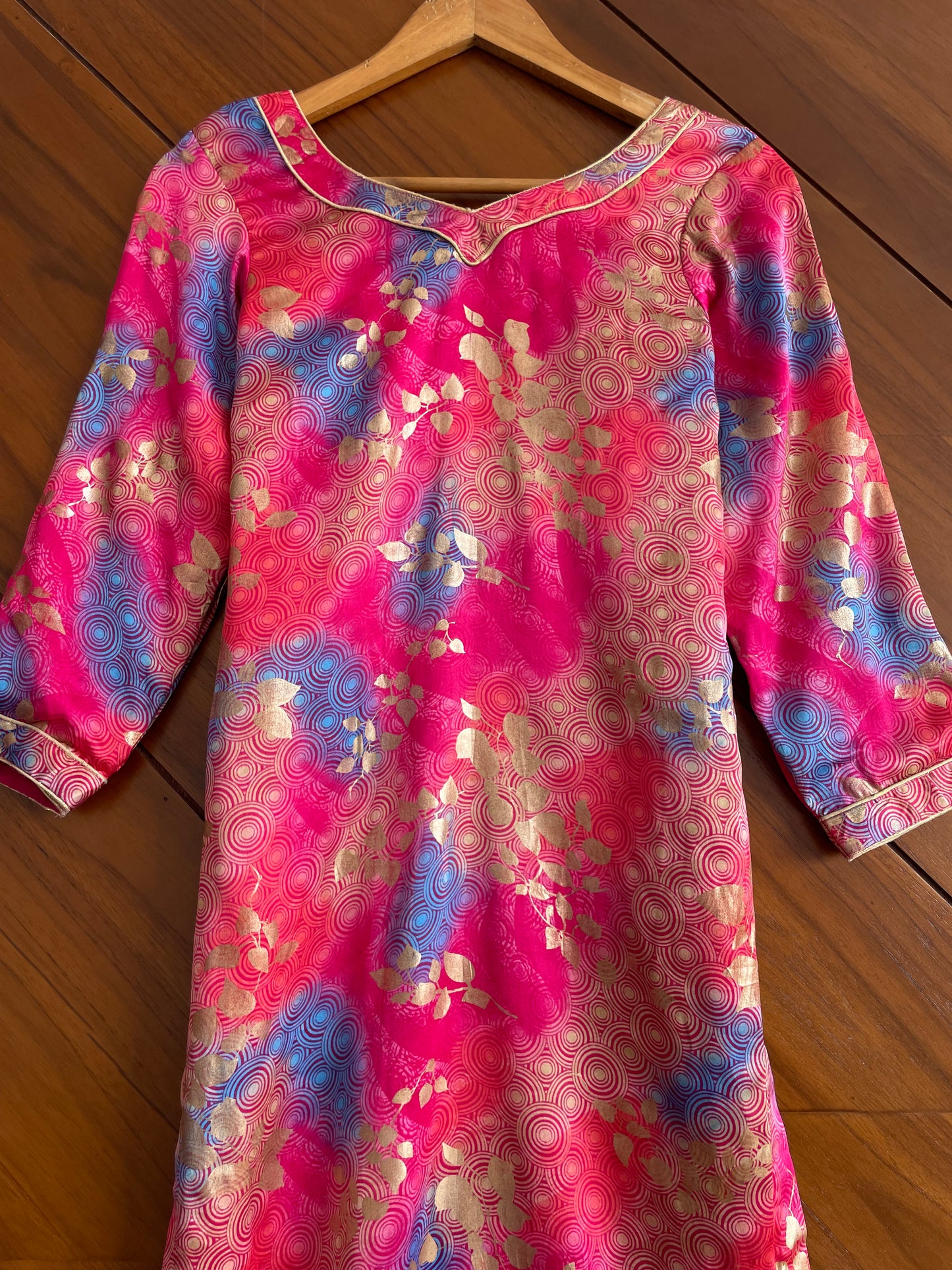 Foilwork Vintage Kurta-Bust 34