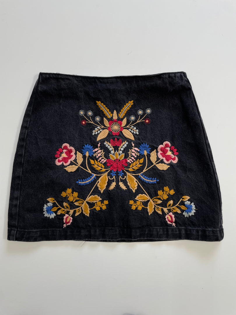 Topshop Embroidered Skirt-Waist 26