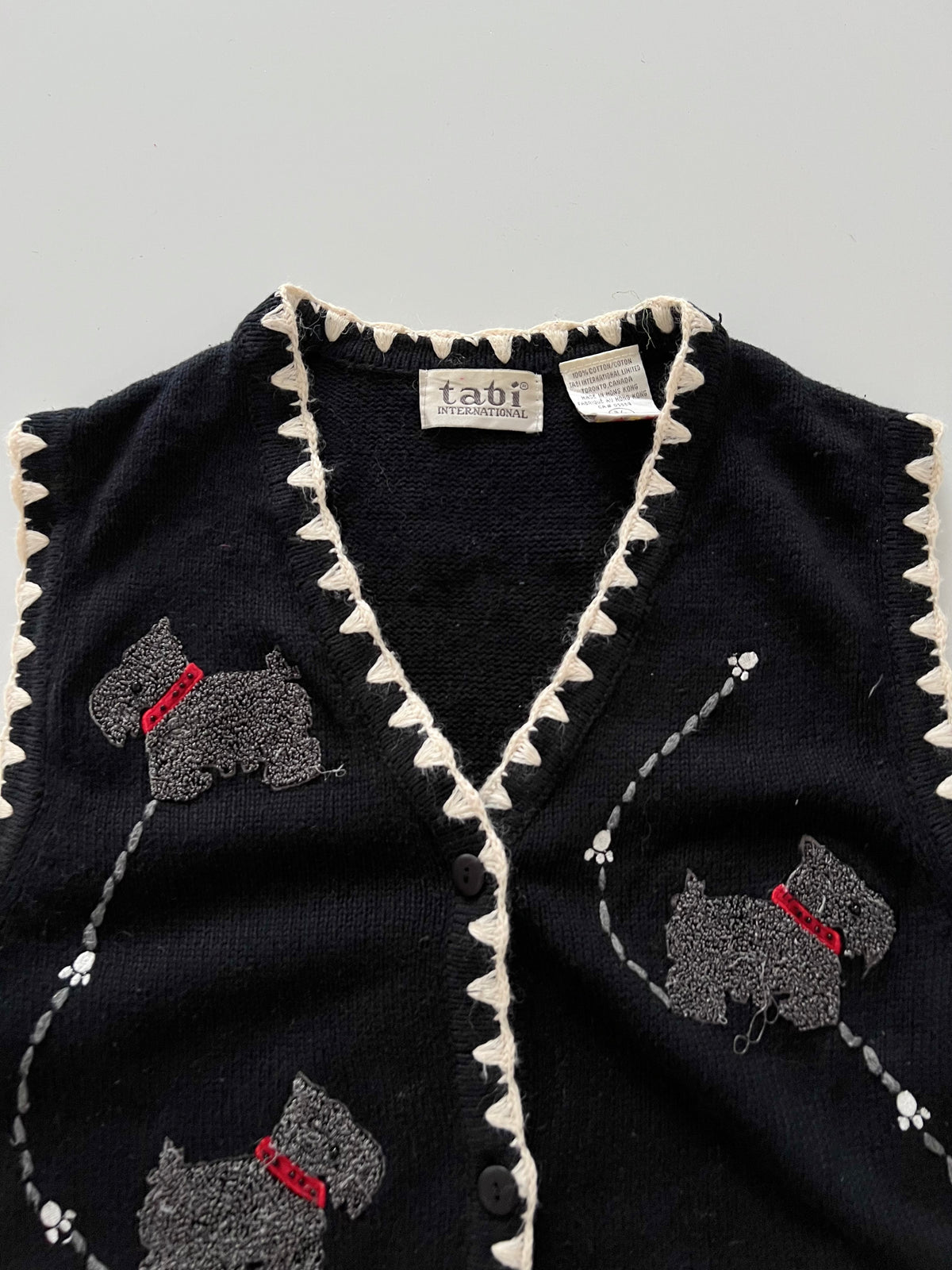 Tabi International Embroidered Vest Sweater-Bust 42