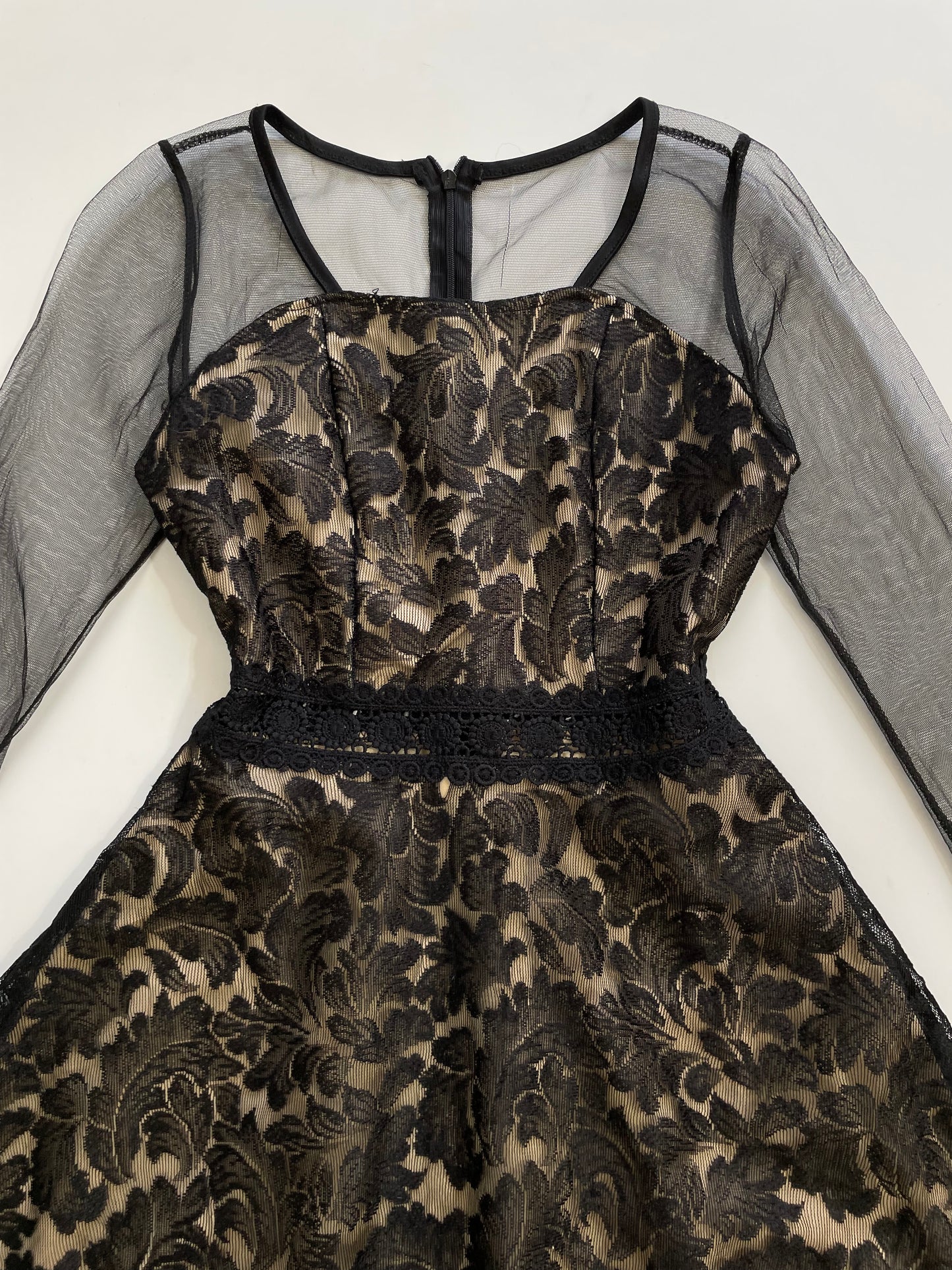 Dress-Bust 30