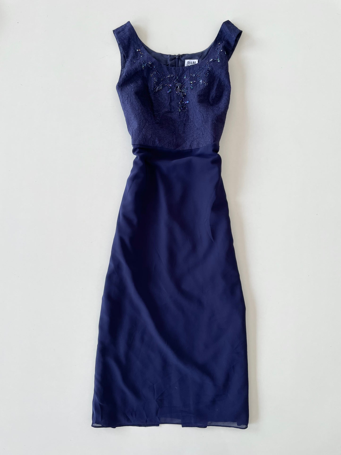 Richards Embroidered Dress-Bust 46