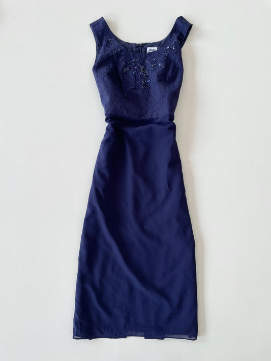 Richards Embroidered Dress-Bust 46