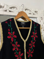 Load image into Gallery viewer, Vintage Embroidered Sweater Vest-Bust 42
