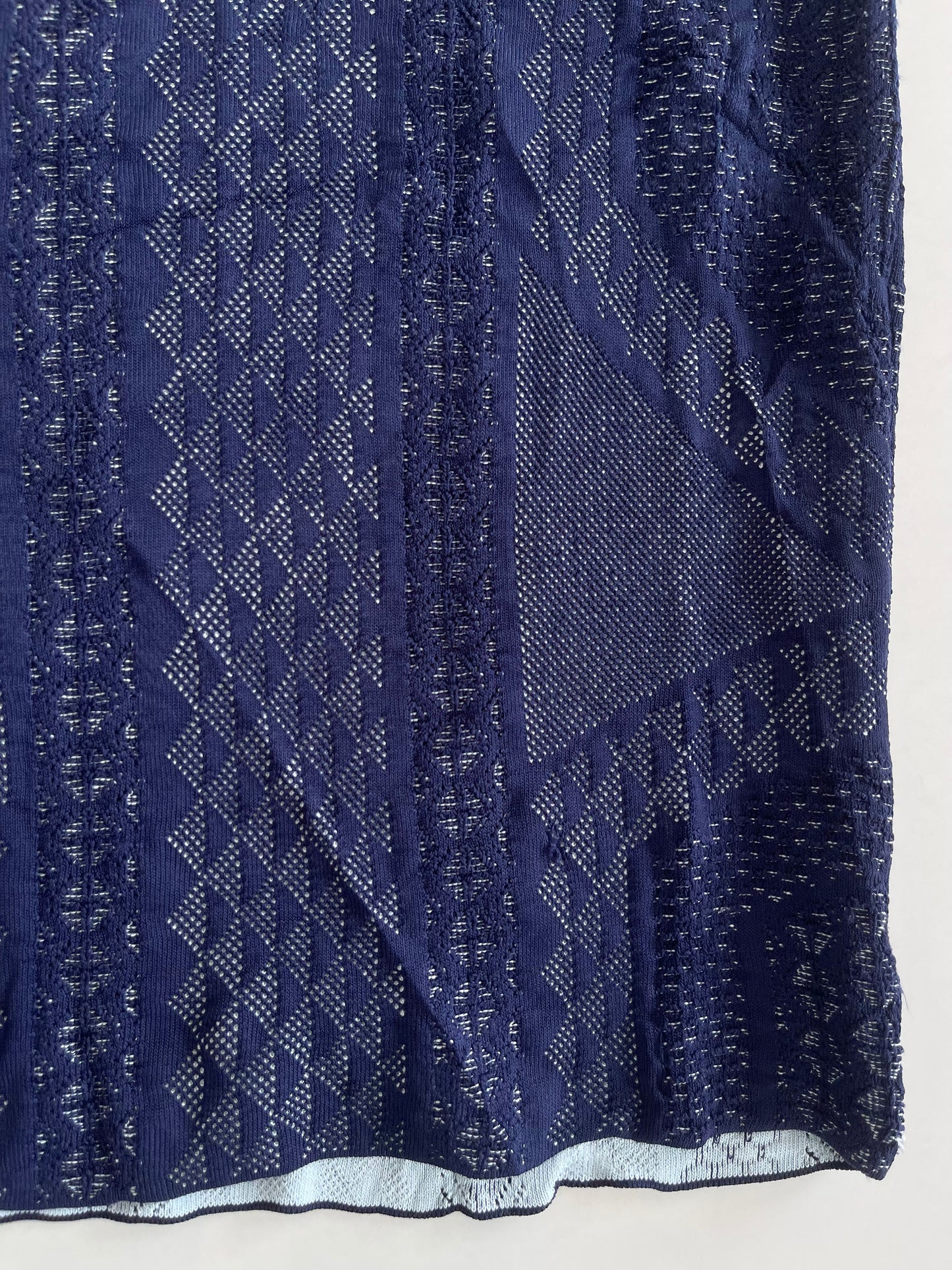 BCBG Maxazria Skirt-Waist 26 to 28