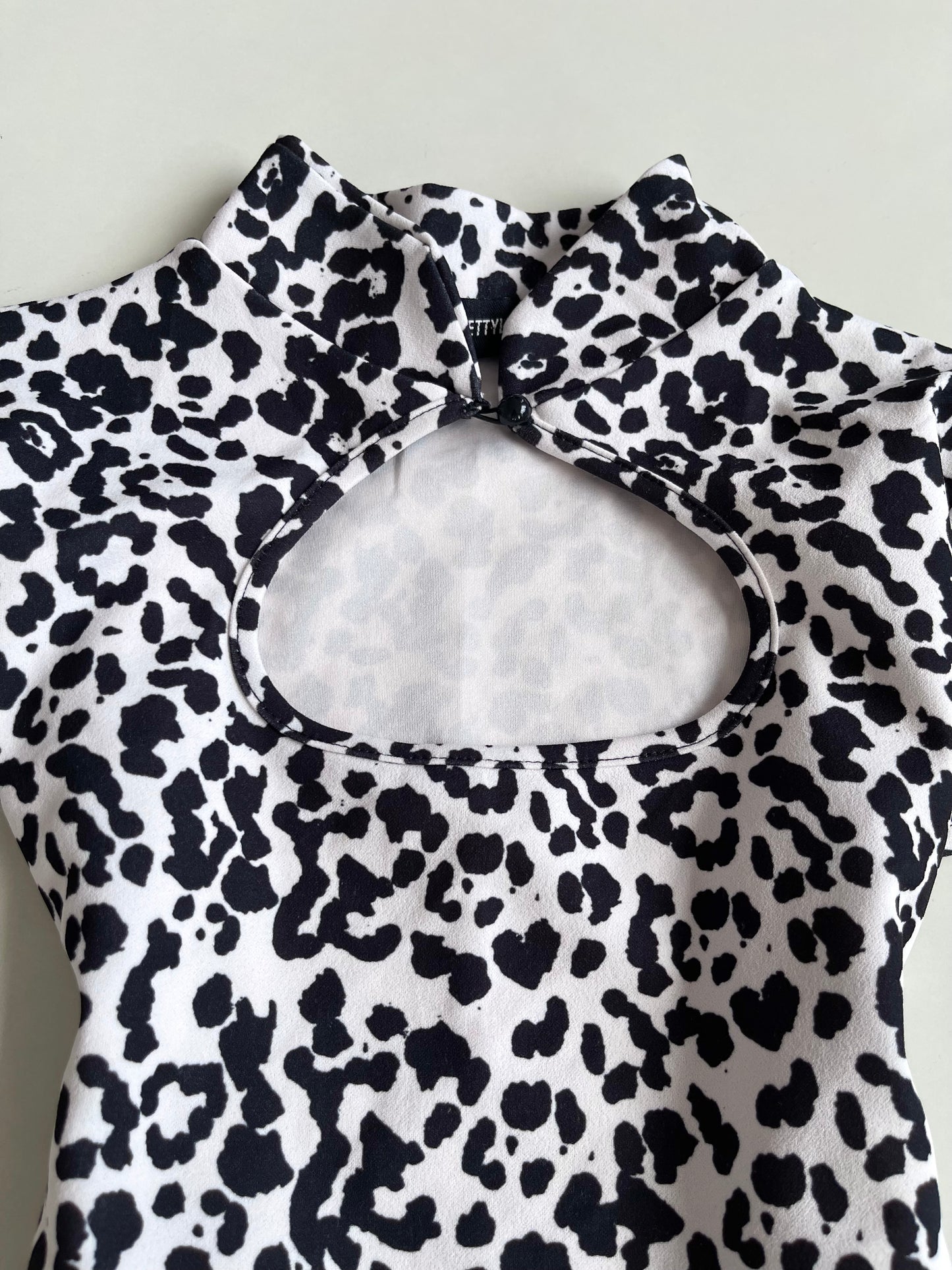 Prettylittlething Top-Bust 34