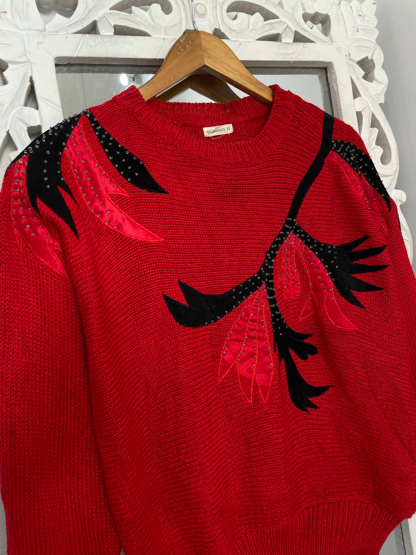 Embroidered Vintage Sweater-Bust 42
