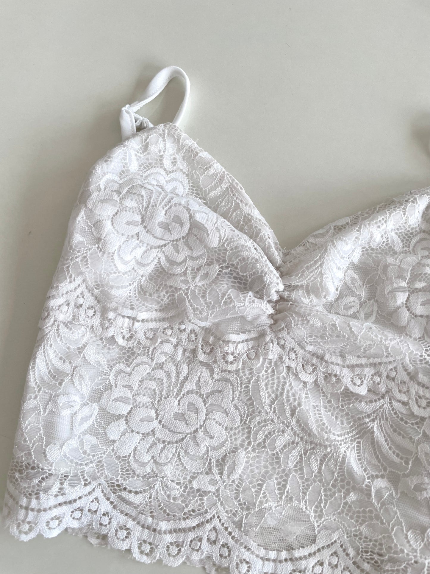 White Lace Top-Bust 32 to 34
