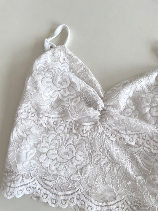 White Lace Top-Bust 32 to 34