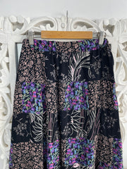 Vintage Patch Skirt-Waist 38 to 46