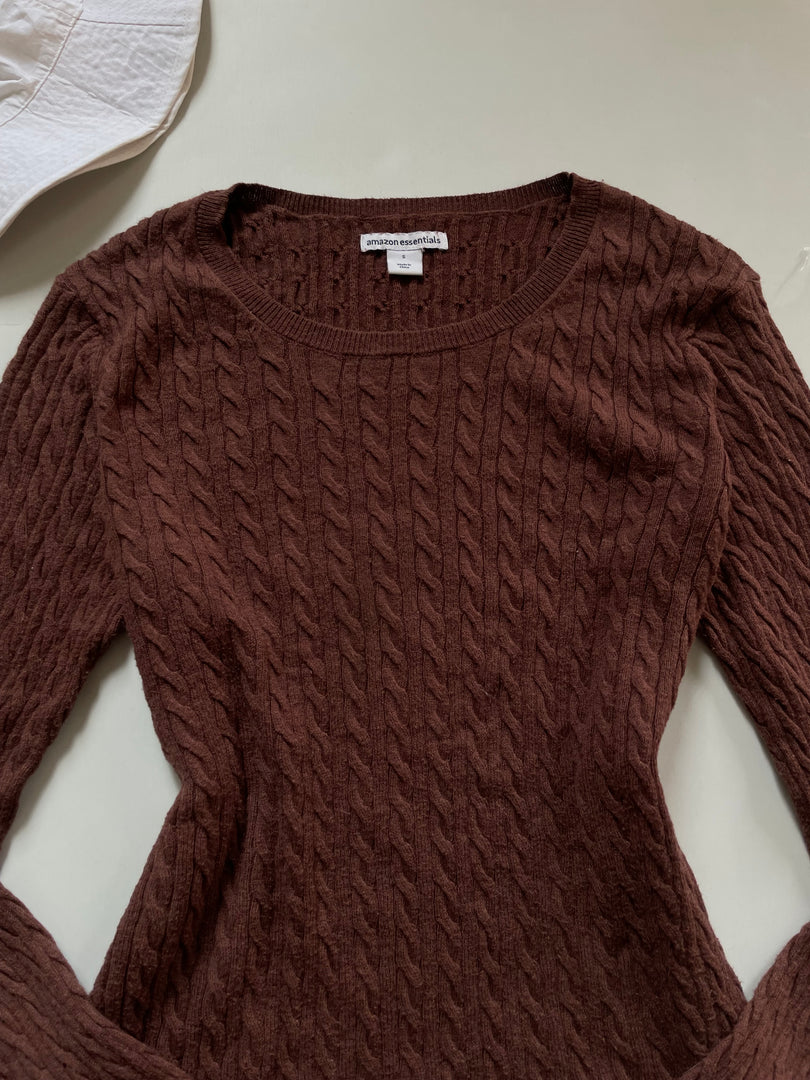 Amazon Essentials Vintage Cable Knit Sweater-Chest 36 to 38