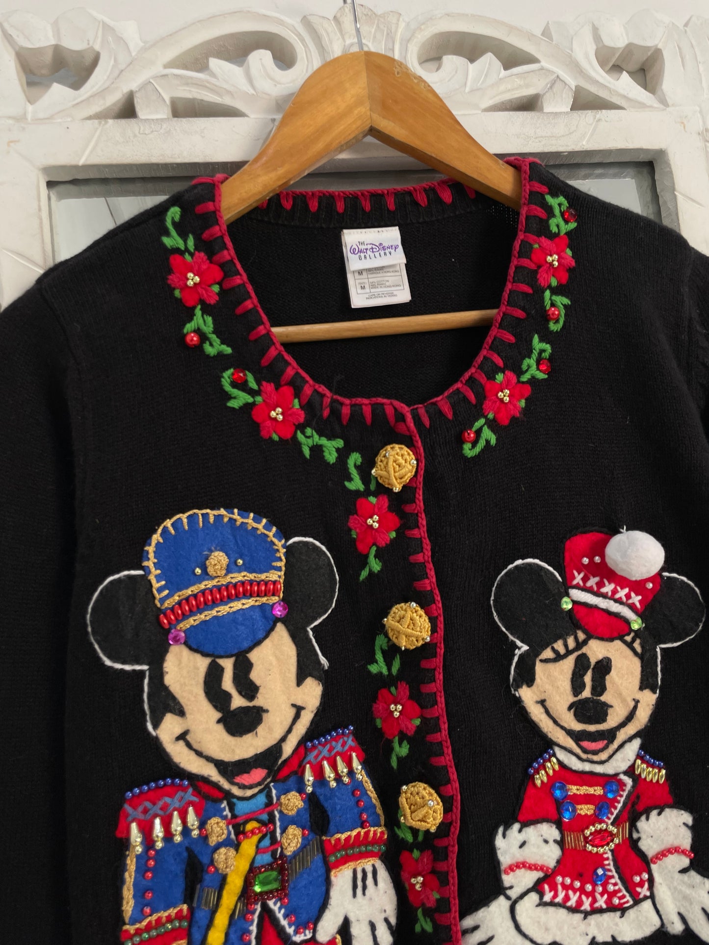 Disney Embroidered Vintage Sweater-Bust 42