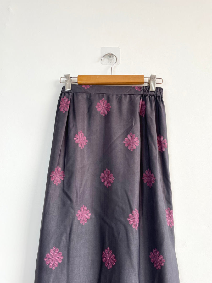 Slate Grey Floral Vintage Skirt-Waist 32 to 34