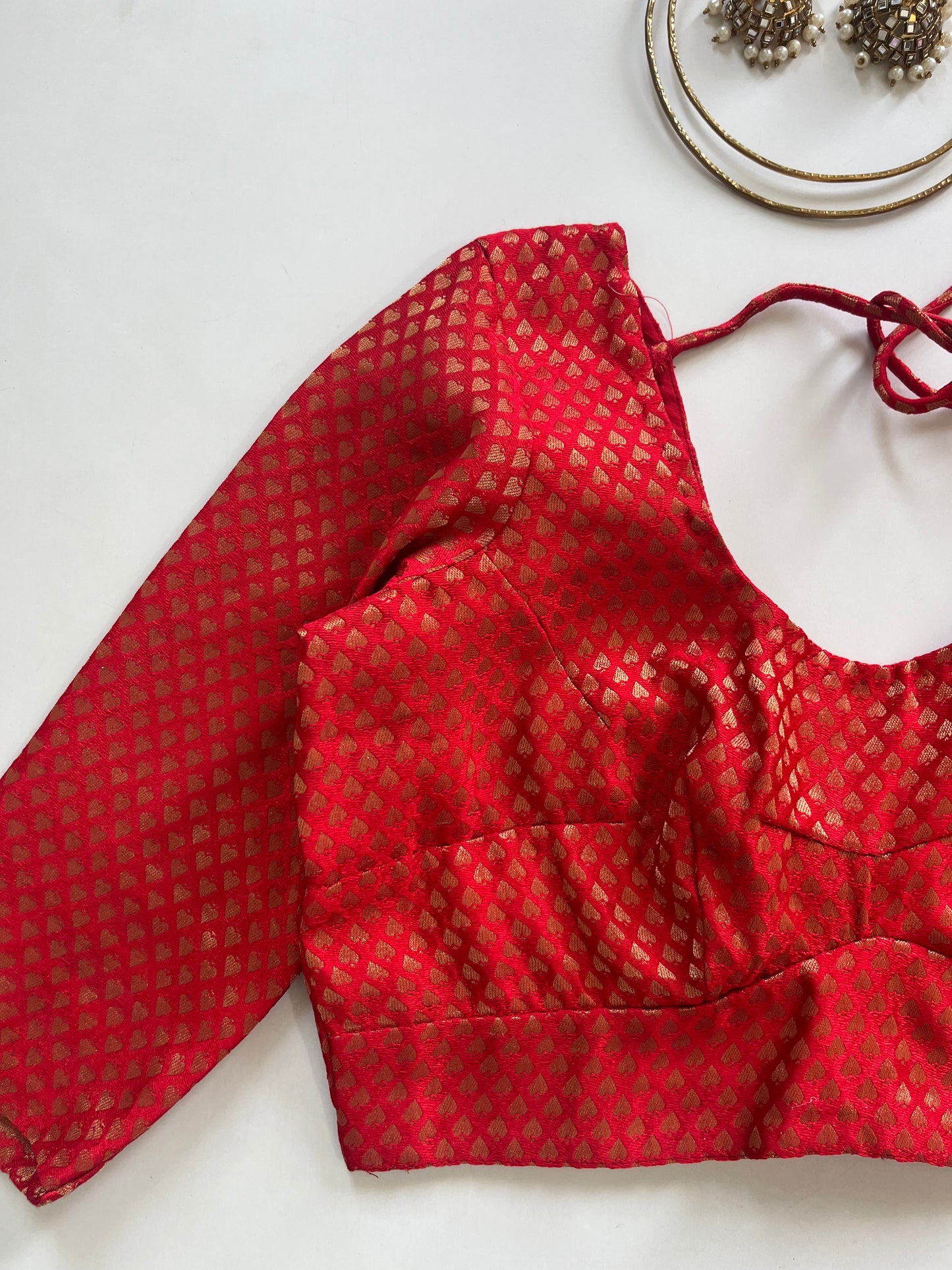 Desi Top-Bust 40